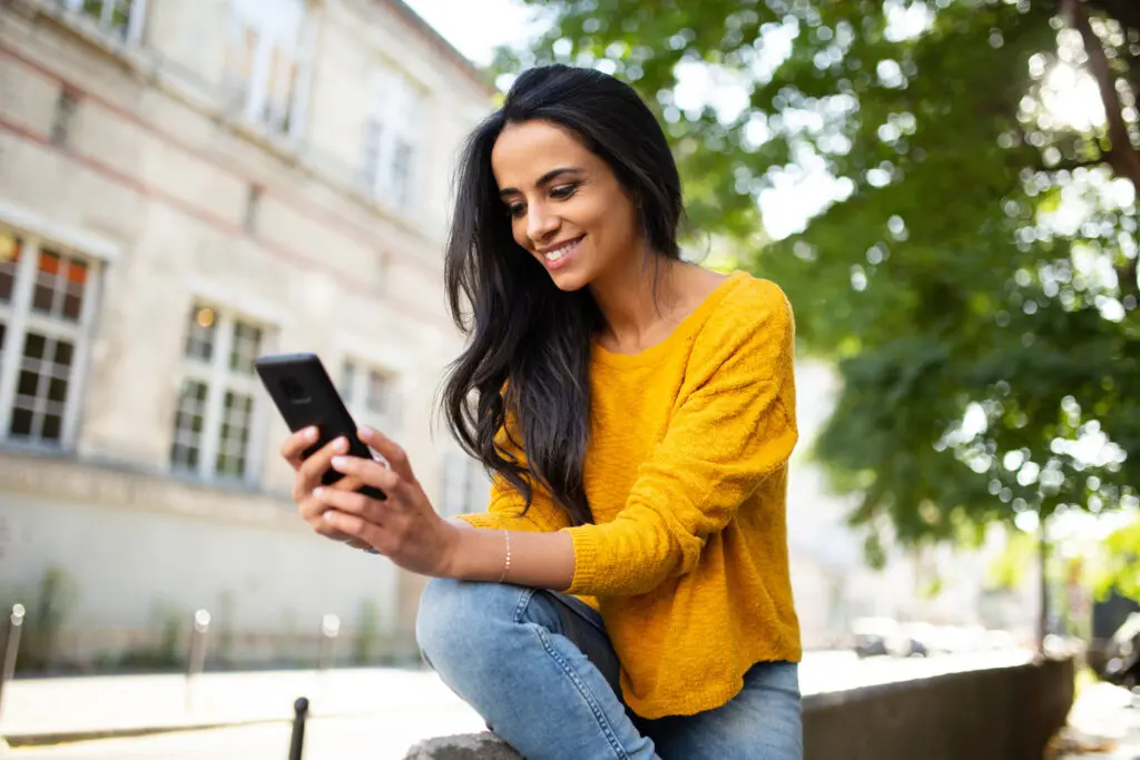 With Xfinity Mobile and WiFi, residents of Indiana enjoy high speed, reliable and secure streaming, gaming and talking with a free unlimited Xfinity mobile line.