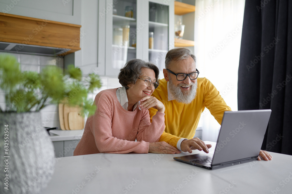 For National senior citizens day 2025, celebrate national senior citizens day in Indiana both in-person and connect with them online through these easy tips.